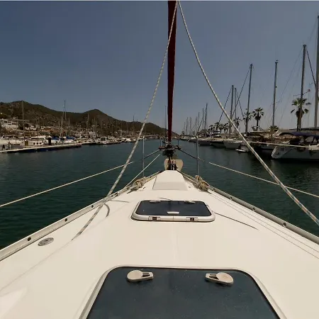 Alojamiento En Sitges, Con Opcion A Tour De Navegacion シッチェス